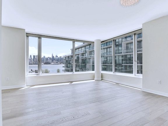 4th image of 1000 Avenue At Port Imperial #501