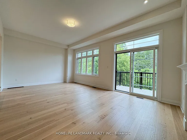 73 West Village Ln — Photo 20