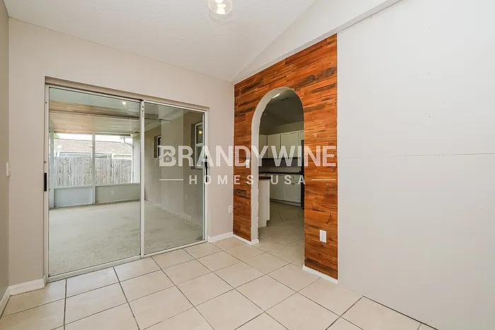 5121 Teather St — Photo 29