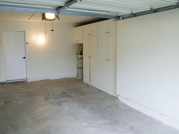 4th image of 39037 Village 39