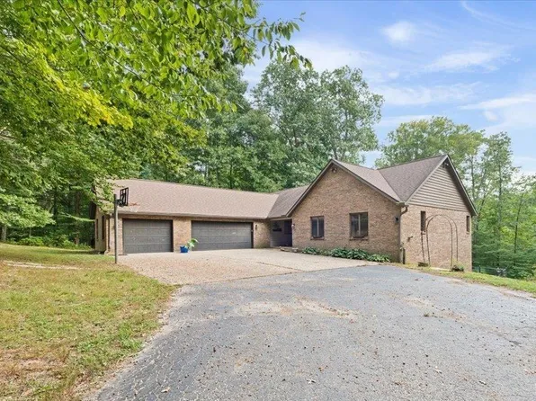 6308 N Bent Pine Dr, Bloomington, IN 47408