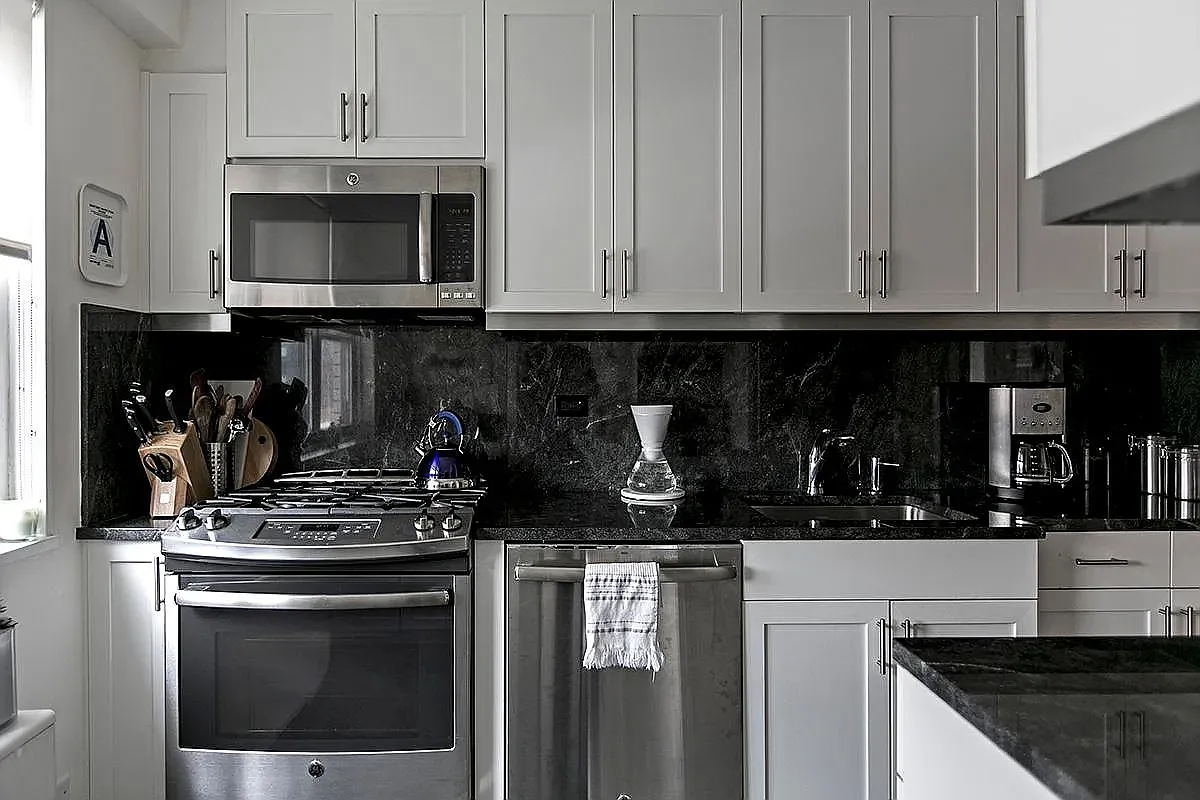 45 West 60th Street — Photo 3