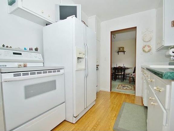 5th image of 11600 N Heights Dr NW