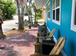 126 86th Ter, Treasure Island, FL 33706