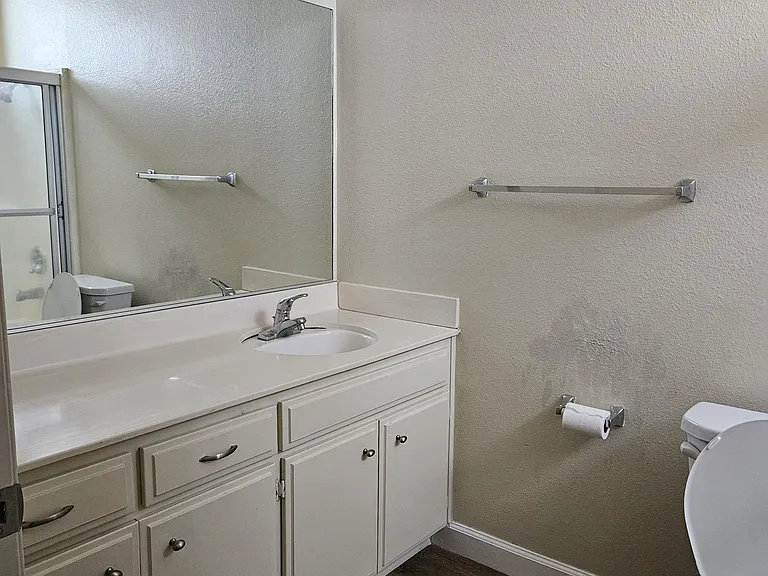 13304 Valleyheart Dr #207 — Photo 7