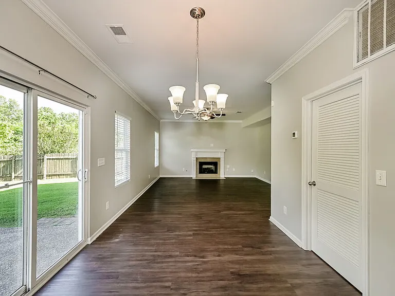 1016 Solomon Ln — Photo 7