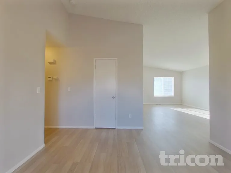 8475 Sopwith Blvd — Photo 5
