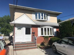 161 Court House Rd #1, Franklin Square, NY 11010