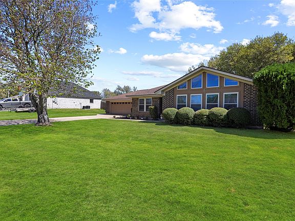 5th image of 11546 Davidson Rd