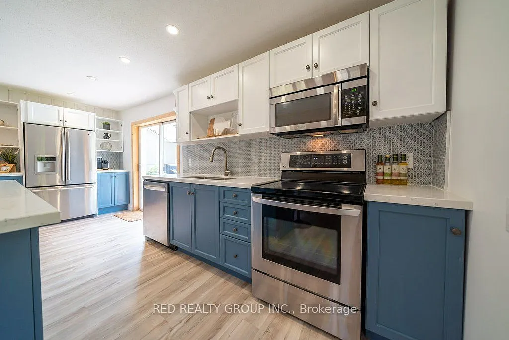 3 bed, $3,000 — Photo 3