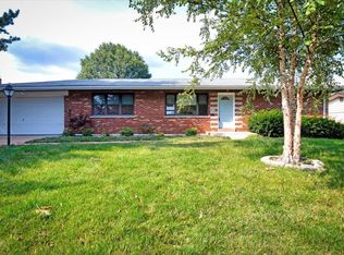 515 Walworth Dr, Saint Louis, MO 63125