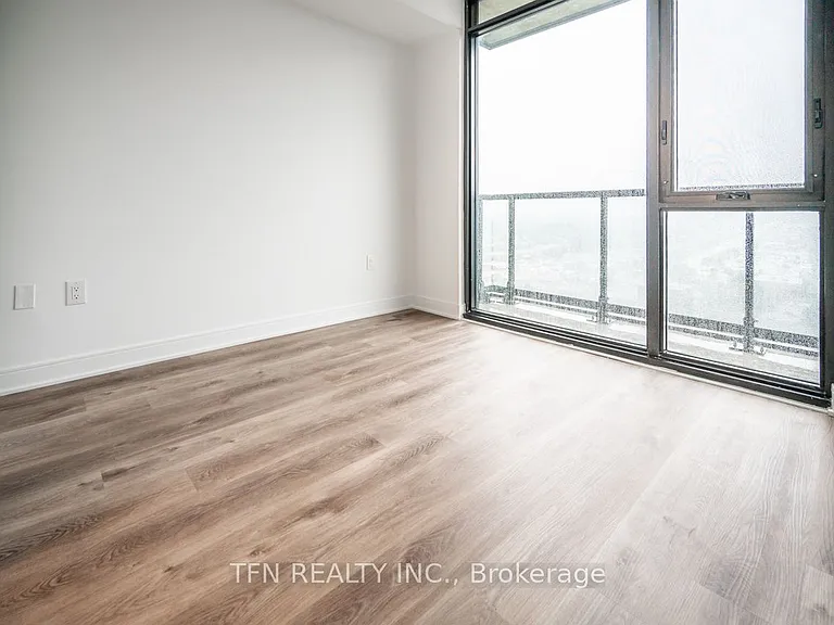 86 Dundas St E #1611 — Photo 17