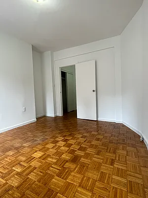 Rented by Peter R. Hungerford, LREB | media 16