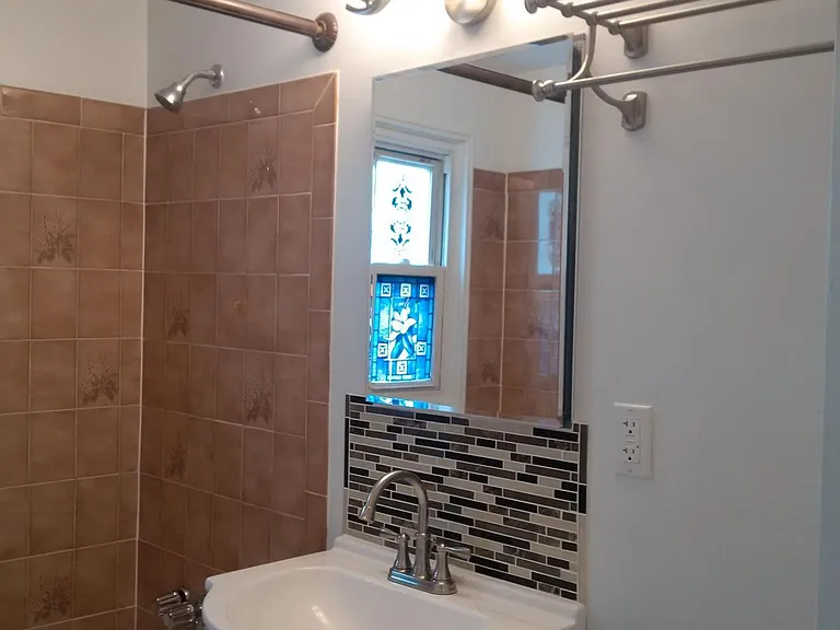 148 Vanderburgh Ave #2 — Photo 6