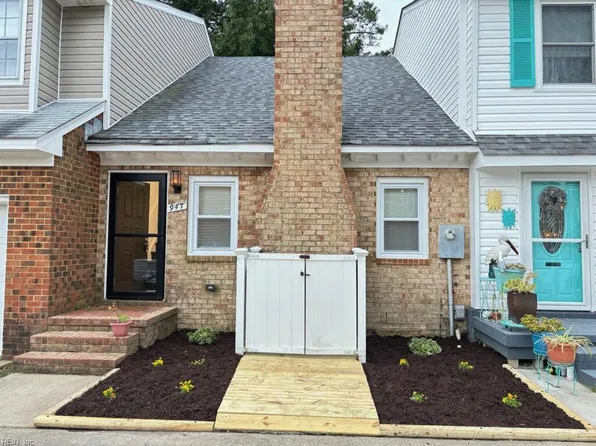 947 Wildwood Square Ct, Virginia Beach, VA 23454