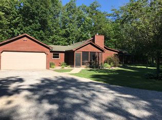 13278 N 320th St, Casey, IL 62420