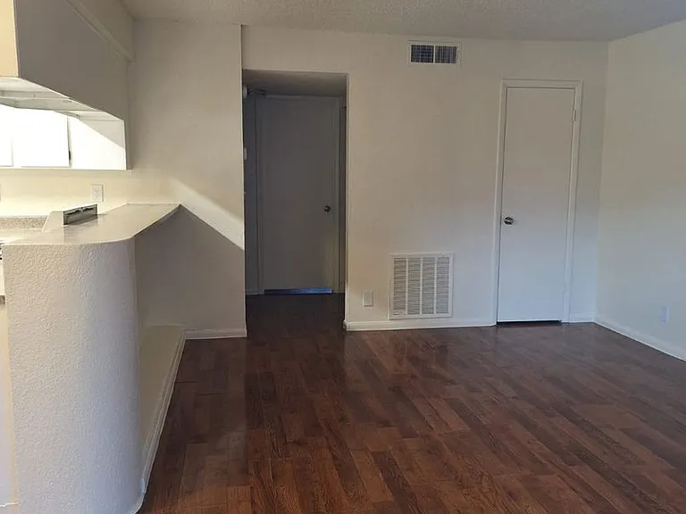 4910 E Owens Ave — Photo 3