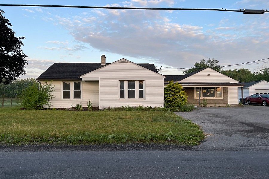 1st image of 1745 Turbot Ave