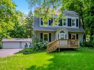817 Rogers Rd, Gurnee, IL, 60031