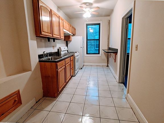 2nd image of 3404 30th Ave APT 2