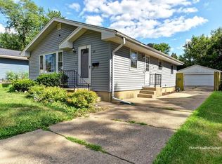 605 Glenview Ave, Aurora, IL 60505