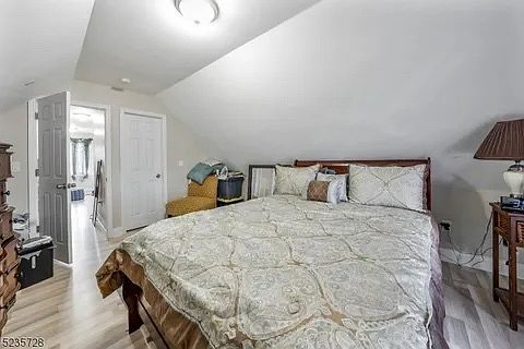2nd image of 17 John St #3