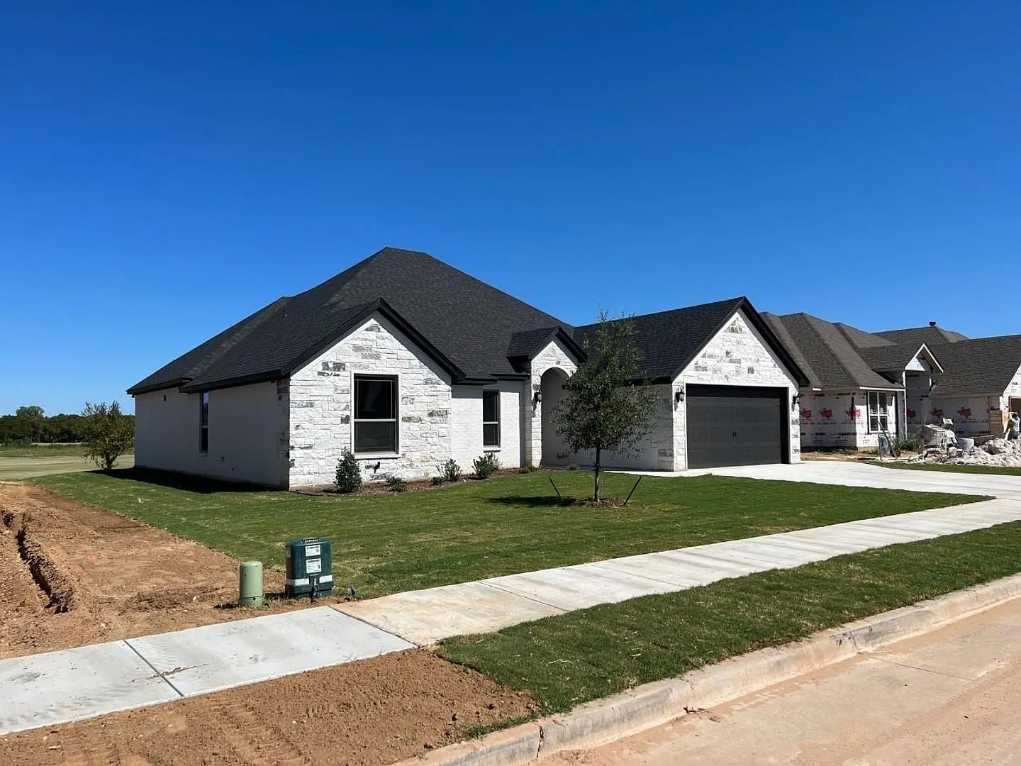 Gorgeous Home In Stephenville — Photo 3