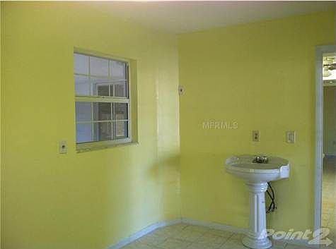 3rd image of 1766 Valencia Dr