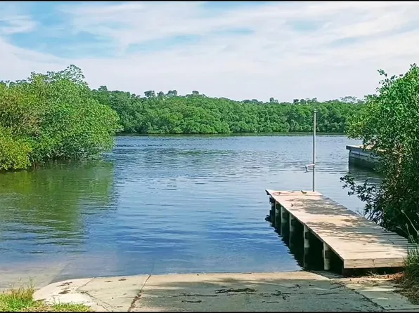 2601 Manatee Harbor Dr, Ruskin, FL 33570