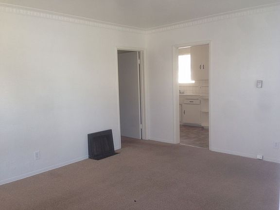 3rd image of 1140 W 85th St