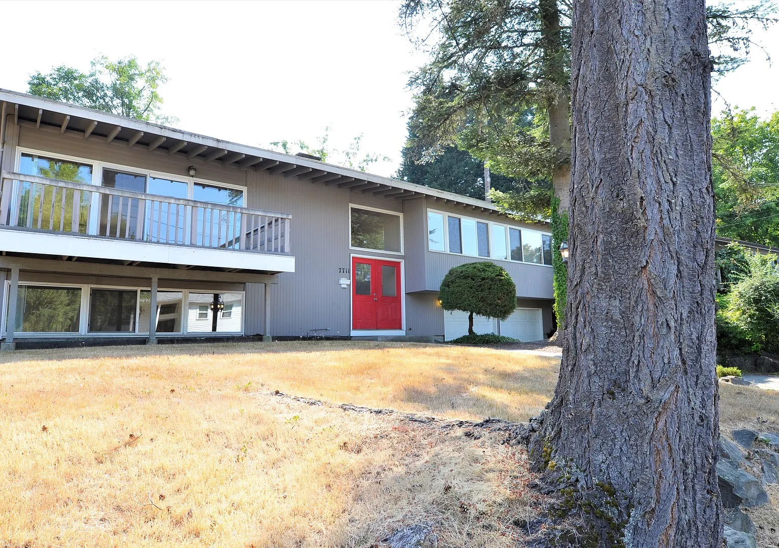 Bright Split Entry Home with Modern Updates — Photo 4