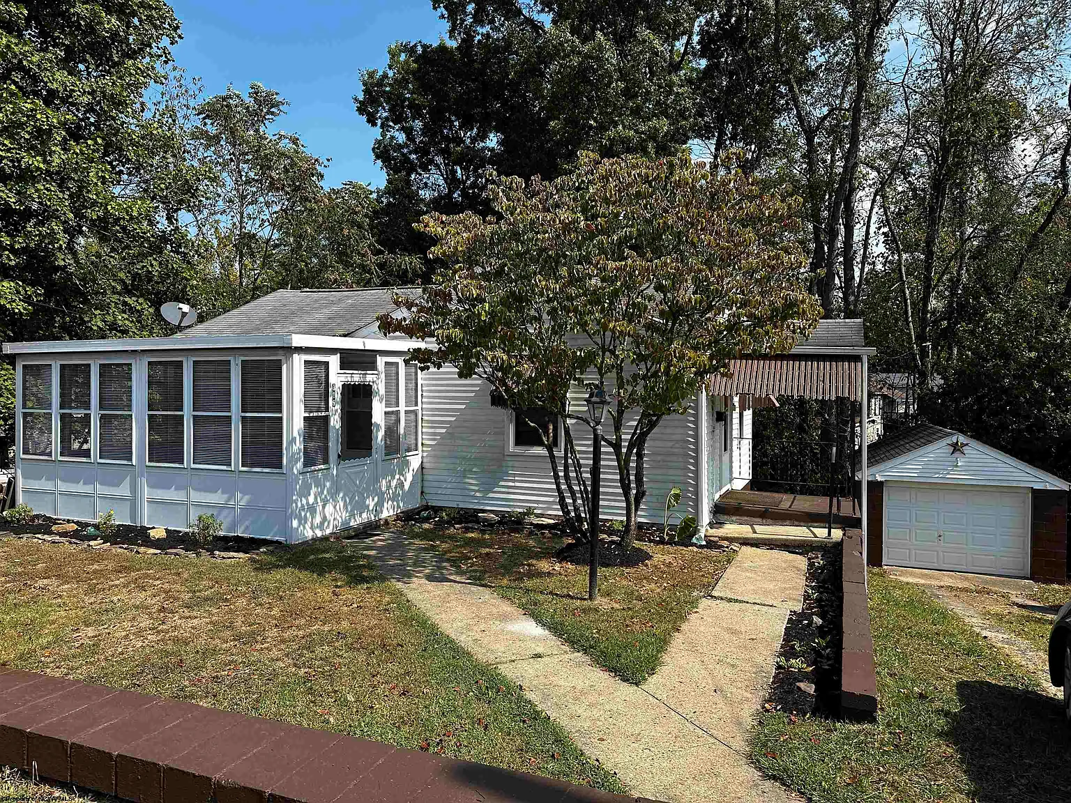 309 May St photo 1