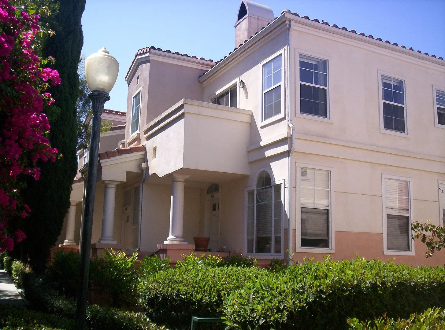 3 Bedroom 2 Bathroom Condo for Rent in Anaheim Hills! — Photo 2