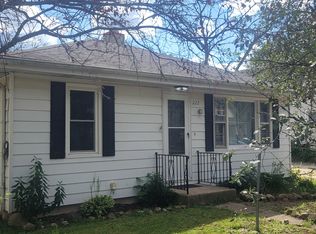 222 N State St, Poplar Grove, IL 61065