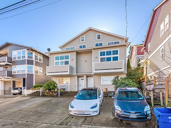 2nd image of 164-166 Florentia St #166B