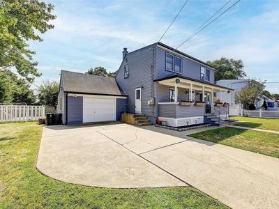 213 31st Street, Lindenhurst, NY, 11757