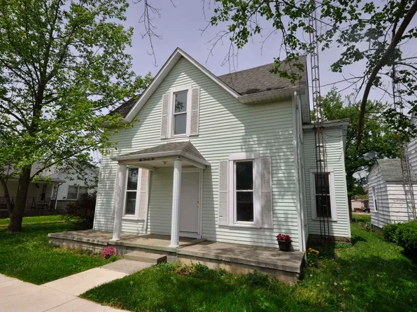 222 W Howard St, Parker City, IN 47368