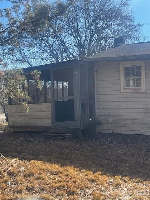 2nd image of 128 Carl E Hefner Ln