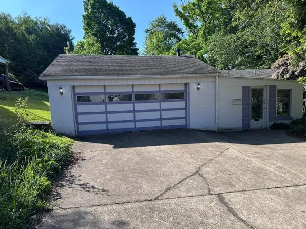 104 Averill St #9, Warren, PA 16365