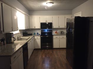 202 Cherokee St, Geronimo, OK 73543