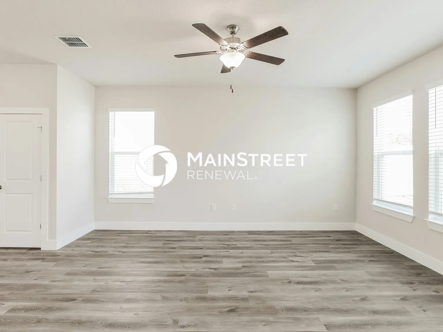 309 S Pine Street — Photo 3