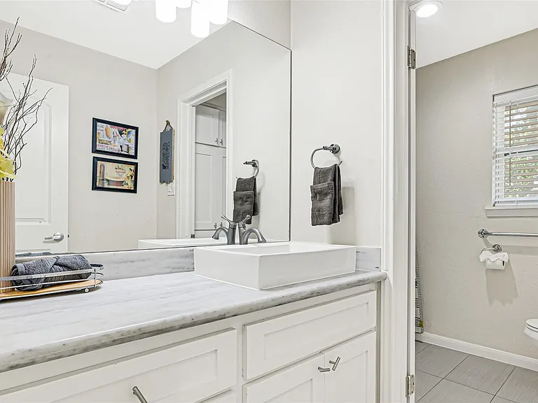 5534 Loch Lomond Dr — Photo 23