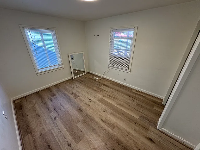 312 Peach Ave — Photo 9