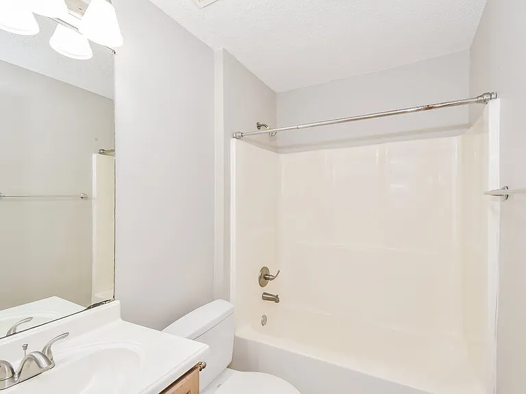 9296 Brooks Dr — Photo 12