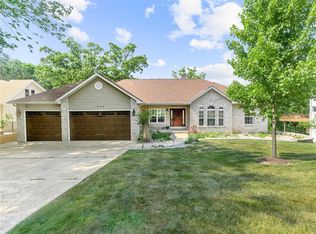 1545 Paradise Valley Dr, High Ridge, MO 63049