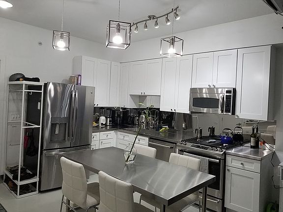 Fully-Renovated Kitchen