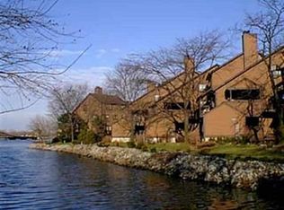 52 Harbor Ky, Secaucus, NJ 07094