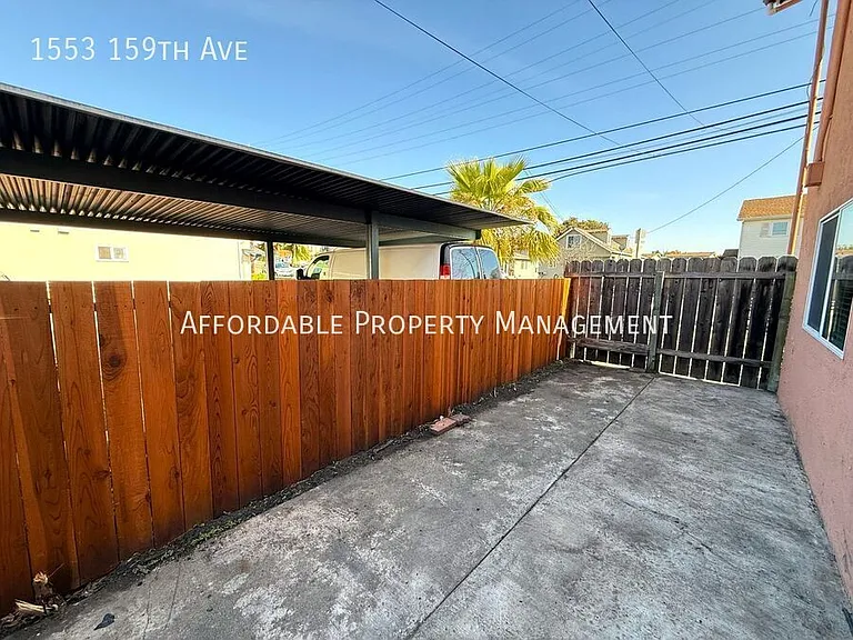 1553 159th Ave — Photo 18