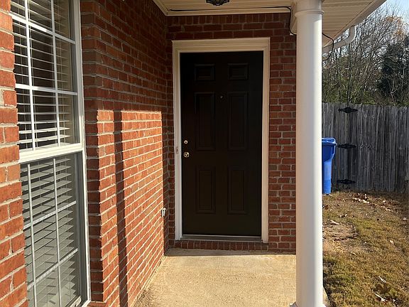 4th image of 801 Cottage Ln