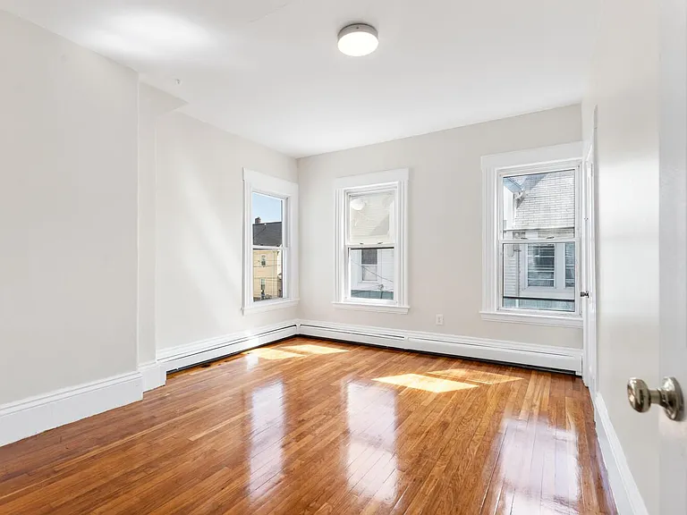 28 Ripley St #2 — Photo 6